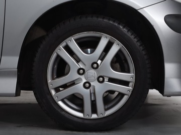 Honda Jazz II 1.4 83KM 2005 Honda Jazz 1.4 i-DSI, HAK, Klima, Klimatronic,ALU, zdjęcie 13