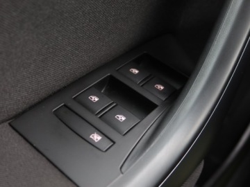 Opel Astra J Sedan 1.6 Twinport ECOTEC 115KM 2017 Opel Astra 1.6 16V, Salon Polska, Serwis ASO, zdjęcie 17