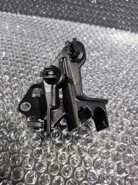 MOCOWANIE UCHWYT 9813733680 PEUGEOT CITROEN OPEL