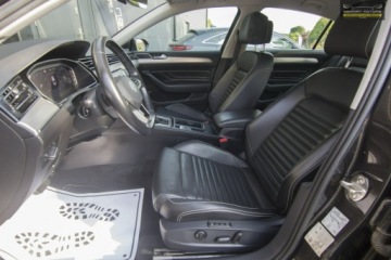 Volkswagen Passat B8 Variant Facelifting 1.5 TSI EVO 150KM 2022 Volkswagen Passat LEDY / Kamera / Gwarancja na ROK, zdjęcie 22