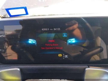 Mercedes GLB 2023 Mercedes-Benz GLB 250 2023 2.0l 2.0 Benzyna 221KM, zdjęcie 10