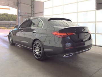 Mercedes Klasa C W206 Limuzyna 2.0 300 258KM 2022 Mercedes-Benz Klasa C 2022 C300 4MATIC Sedan 2.0 Benzyna 258KM, zdjęcie 1