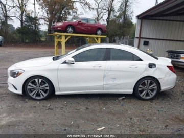 Mercedes CLA C118/X118 2019 Mercedes-Benz CLA 2019r., 2.0l, od ubezpieczalni 2.0 Benzyna 208KM, zdjęcie 3
