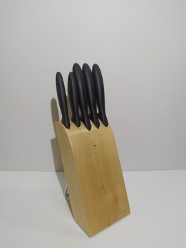 zestaw noży FISKARS Essential blok 1023782 komplet