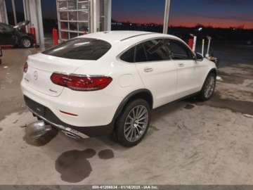Mercedes GLC C253 2021 Mercedes-Benz GLC 2021r., 300, od ubezpieczalni 2.0 Benzyna 255KM, zdjęcie 6