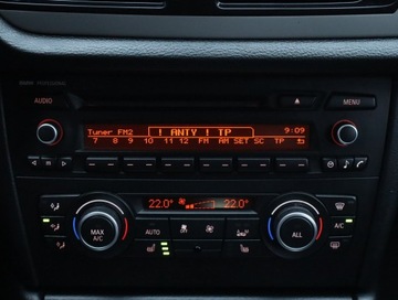 BMW X1 E84 Crossover sDrive18d 143KM 2012 BMW X1 sDrive18d, Navi, Klima, Klimatronic, zdjęcie 14