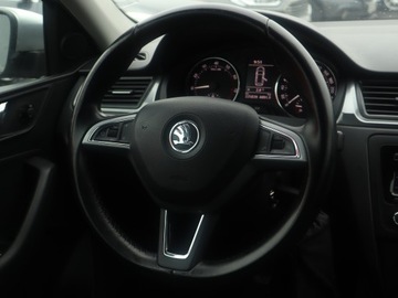 Skoda Rapid II Spaceback 1.2 TSI 85KM 2015 Skoda Rapid Spaceback 1.2 TSI, Salon Polska, zdjęcie 17