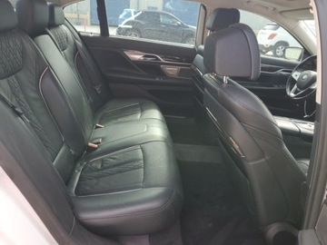 BMW Seria 7 G11-G12 2020 BMW Seria 7 740i, 2020r., 3.0L 3.0 Benzyna 335KM, zdjęcie 8