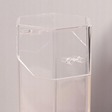 Органайзер для косметики из прозрачного акрила.