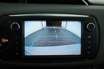 Toyota Yaris III Hatchback 5d Facelifting Hybrid 100KM 2016 Toyota Yaris 1.5 Hybrid, Salon Polska, Automat, zdjęcie 12