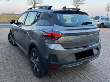 Dacia Sandero III Stepway 1.0 TCe 110KM 2025 Od ręki - Stepway Expression 1.0 TCe 110KM / Pakiet Thermo, zdjęcie 3