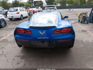 Chevrolet Corvette C7 2016 Chevrolet Corvette Stingray 2016 6.2 Benzyna 455KM, zdjęcie 3