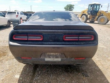 Dodge Challenger III 2022 Dodge Challenger GT 2022 3.6l 3.6 Benzyna 303KM, zdjęcie 2