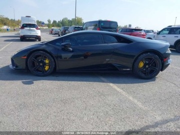 Lamborghini Huracan 2021 Lamborghini Huracan 2021, Evo Coupe, 5.2L od ubezpieczalni 5.2 Benzyna, zdjęcie 2