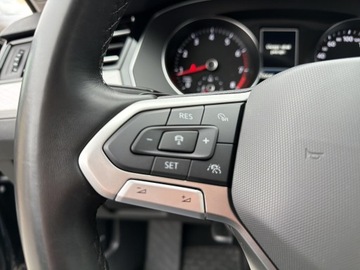 Volkswagen Passat B8 Variant Facelifting 1.5 TSI EVO 150KM 2022 Volkswagen Passat 1.5 TSI / 150 KM DSG Bussines Sa, zdjęcie 23