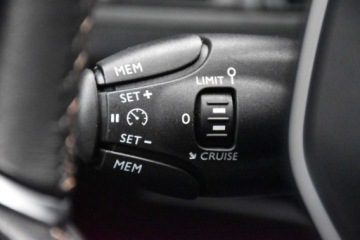 Peugeot 5008 II Crossover 2.0 BlueHDI 180KM 2018 Peugeot 5008 GT LineAsystentyFull LEDNaviKameraPol Skora7 FoteliTempomat, zdjęcie 23