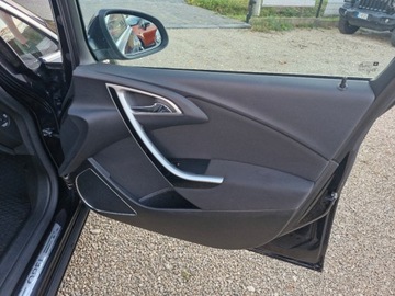 Opel Astra J Sports Tourer 1.4 Turbo ECOTEC 140KM 2011 Opel Astra Sliczna 1.4 b Ful Opcja Bezwypadkowa Zarejestrowana Gwarancja d, zdjęcie 21