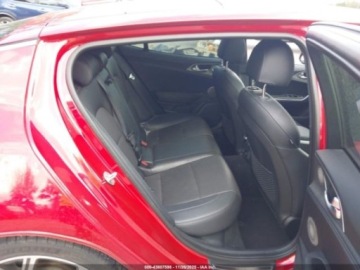 Kia Stinger Liftback 3.3 T-GDi 366KM 2018 Kia Stinger 2018 r., 3.3 L GT1 AWD 3.3 Benzyna 365KM, zdjęcie 10