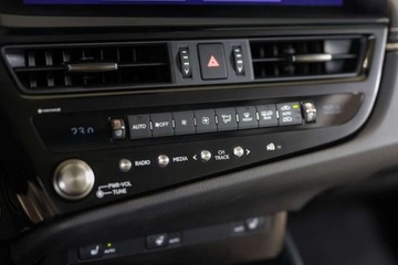 Lexus ES VII (XV70) Sedan Facelifting 300h 218KM 2023 Lexus ES 300h F Sport Design 2.5 Hybryda 218KM, zdjęcie 13