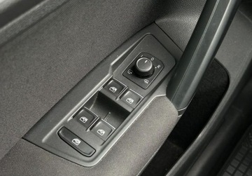 Volkswagen Tiguan II SUV 2.0 TDI 115KM 2018 Volkswagen Tiguan Comfortline Pakiet Comfort, ACC, Kamera cofana, KEYLESS, zdjęcie 18