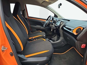 Toyota Aygo II Hatchback 3d Facelifting 1.0 VVT-i 72KM 2019 Toyota Aygo Salon PL, Automat, Kamera, Car Play Benzyna 72KM, zdjęcie 13