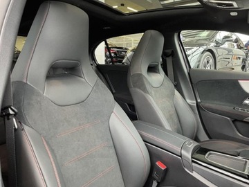 Mercedes Klasa A W177/V177 Hatchback Facelifting 2.0 220 190KM 2025 A Klasa 220 4-Matic AMG Line 2.0 (190KM) 2025, zdjęcie 3