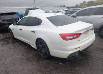Maserati Quattroporte II 2019 Maserati Quattroporte 2019, 3.8L, GTS GRANSPORT, po gradobiciu 3.8 Benzyna, zdjęcie 1