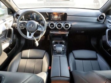 Mercedes Klasa A W177/V177 2019 Mercedes-Benz Klasa A Mercedes-Benz A-Class A 220 2.0 Benzyna 188KM, zdjęcie 7