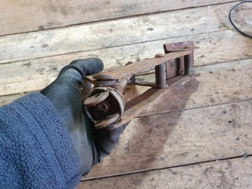 СТАРЫЙ АВТОМОБИЛЬНЫЙ ДОМКРАТ, АВТОМОБИЛЬНЫЙ ПОДЪЕМНИК ТРАПЕЦОВИДНЫЙ, PRL, ОРИГИНАЛ