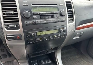 Toyota Land Cruiser IV 3.0 D-4D 163KM 2003 Toyota Land Cruiser 3,0 D 163 KM 4x4 7-osob GWARANCJA Zamiana Zarejestrowa, zdjęcie 10