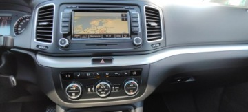 Volkswagen Sharan II Van 2.0 TDI-CR BMT 140KM 2012 Volkswagen Sharan Full wersja, 7-osobowy., zdjęcie 9