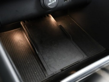 Volvo XC40 Crossover 2.0 D3 150KM 2019 Volvo XC 40 R-Design, Automat, Panorama, Kamera,, zdjęcie 29