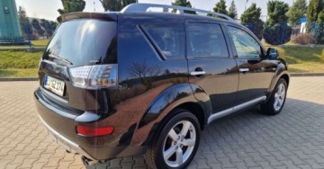 Mitsubishi Outlander II 2.0 DID DOHC 140KM 2007 Mitsubishi Outlander Mitsubishi Outlander 2.0 DI-D 4WD Invite 2.0 Diesel, zdjęcie 4