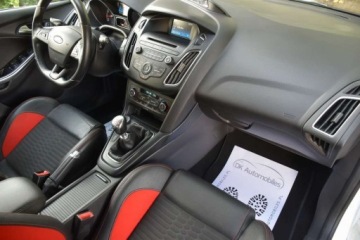 Ford Focus III ST Kombi 2.0 EcoBoost 250KM 2015 Ford Focus FORD FOCUS ST 2.0 250KM RECARO LED Xenon Gwarancja 12m-cy Facel, zdjęcie 16