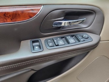 Chrysler Town &amp; Country V 2013 town chrysler Touring L * V6 3.6l benzyna 283KM Dokumentacja *7 Miejsc, zdjęcie 7