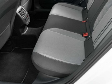 Seat Leon IV Hatchback 1.5 eTSI (MHEV) 150KM 2023 Seat Leon 1.5 TSI DSG Podgrz.f I kier Cz.cof, zdjęcie 25