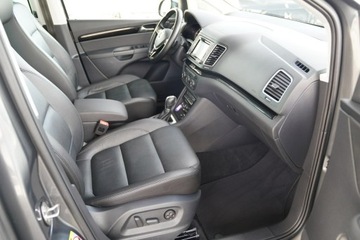 Volkswagen Sharan II Van Facelifting 2.0 TDI 177KM 2020 Volkswagen Sharan HIGHLINE panorama LINE ASSIST na, zdjęcie 23