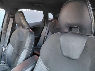 Volvo V40 II 2018 Volvo V40 R Design Automat Navi Kamera Led 1.5 Benzyna 122KM, zdjęcie 12