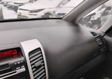 Kia Venga Mikrovan 1.4 DOHC CVVT 90KM 2011 Kia Venga 2011r, 1.4 Benzyna. Lekko uszkodzony lewy tyl. Jezdzi 1.4 90KM, zdjęcie 15