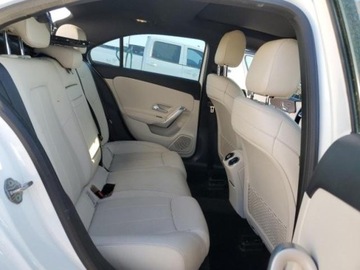 Mercedes Klasa A W177/V177 2019 Mercedes-Benz Klasa A Mercedes-Benz A-Class A 220 2.0 Benzyna 188KM, zdjęcie 8