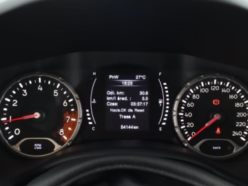 Jeep Renegade SUV 1.6 E-TorQ 110KM 2017 Jeep Renegade 1.6 E-torQ, Salon Polska, zdjęcie 10