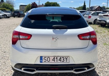 DS 5 Hatchback (Citroen) 2.0 HDi Hybrid4 200KM 2012 Citroen DS5 Hybryda Diesla 200 KM 4x4 2.0 Hybryda 200KM, zdjęcie 4