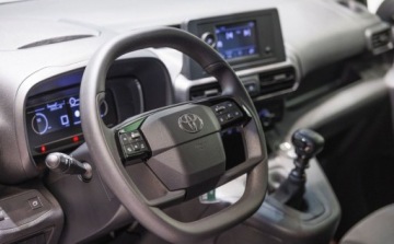 Toyota 2024 Toyota Proace City City 1.5 D-4D Standard 2,3t Active 1.5 Diesel 102KM, zdjęcie 5