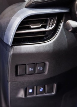 Toyota C-HR I Crossover Facelifting 2.0 Hybrid Dynamic Force 184KM 2019 Toyota C-HR 2.0 Hybrid Selection 2.0 Hybryda 184KM, zdjęcie 28