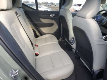 Volvo XC40 Crossover Facelifting 2.0 B5 250KM 2025 Volvo XC 40 Plus 2025 2.0 Benzyna 250KM, zdjęcie 10