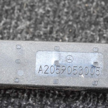 MERCEDES-BENZ GLA X156 KEYLESS GO ANTÉNA ZESILOVAČ A2059053005 2018 1.6 P