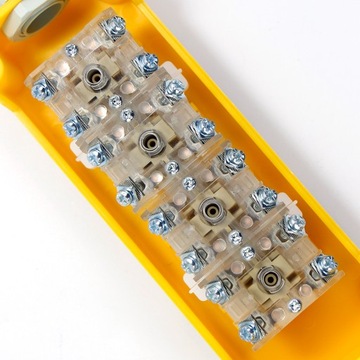 Кнопка переключения дистанционного управления подъемным краном, лебедкой