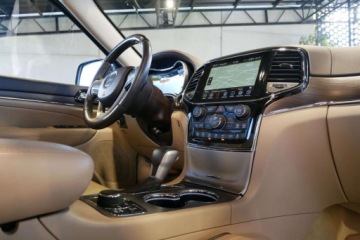 Jeep Grand Cherokee IV 2021 Jeep Grand Cherokee Overland 3.6 286KM Hak Pneumatyka Panorama 4x4 Wentyla, zdjęcie 29