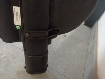 AUDI A4 B5 ROLETA KUFRU 8D9863553A