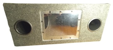 Potężny subwoofer samochodowy z plexą